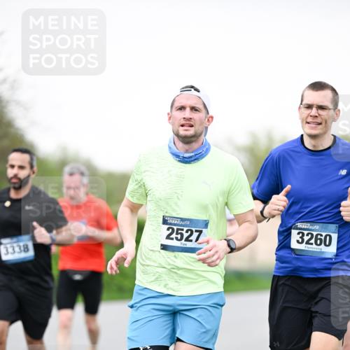 07.04.2024 - 43. Internationalen Wilhelmsburger Insellauf Dr. Thomas Lammeyer http://msf.ph/oto/6039547 07.04.2024 10:32:07 Laufen 3338, 2527, 3260 meine-sportfotos.de