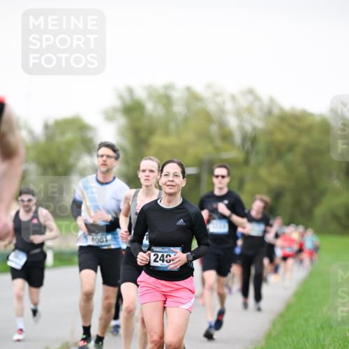 07.04.2024 - 43. Internationalen Wilhelmsburger Insellauf Dr. Thomas Lammeyer http://msf.ph/oto/6039551 07.04.2024 10:32:08 Laufen 4001, 248 meine-sportfotos.de