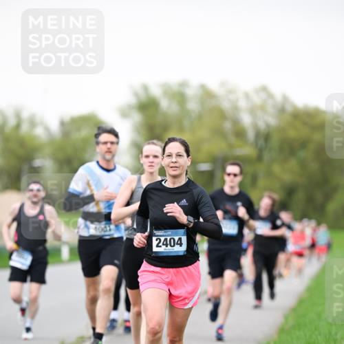07.04.2024 - 43. Internationalen Wilhelmsburger Insellauf Dr. Thomas Lammeyer http://msf.ph/oto/6039553 07.04.2024 10:32:09 Laufen 2404 meine-sportfotos.de