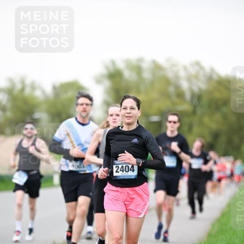 07.04.2024 - 43. Internationalen Wilhelmsburger Insellauf Dr. Thomas Lammeyer http://msf.ph/oto/6039554 07.04.2024 10:32:09 Laufen 2404 meine-sportfotos.de