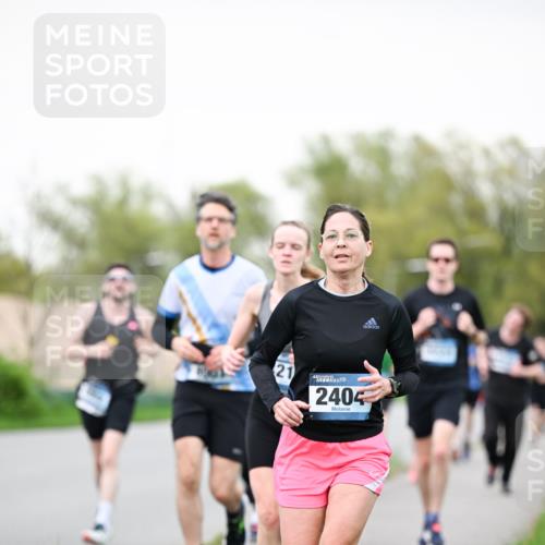 07.04.2024 - 43. Internationalen Wilhelmsburger Insellauf Dr. Thomas Lammeyer http://msf.ph/oto/6039557 07.04.2024 10:32:09 Laufen 3300, 21, 2404 meine-sportfotos.de