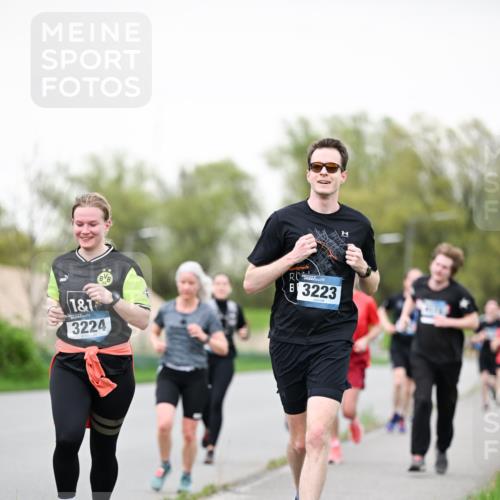 07.04.2024 - 43. Internationalen Wilhelmsburger Insellauf Dr. Thomas Lammeyer http://msf.ph/oto/6039571 07.04.2024 10:32:12 Laufen 1, 1, 3224, 3223 meine-sportfotos.de