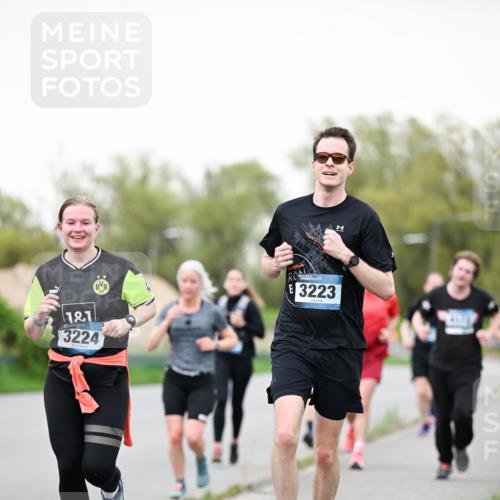 07.04.2024 - 43. Internationalen Wilhelmsburger Insellauf Dr. Thomas Lammeyer http://msf.ph/oto/6039573 07.04.2024 10:32:12 Laufen 1, 1, 3224, 3223 meine-sportfotos.de