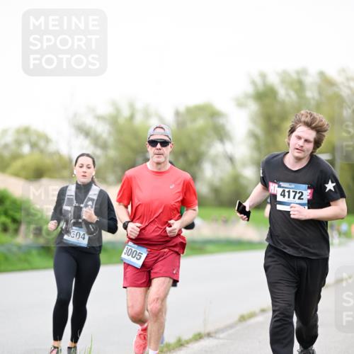 07.04.2024 - 43. Internationalen Wilhelmsburger Insellauf Dr. Thomas Lammeyer http://msf.ph/oto/6039592 07.04.2024 10:32:15 Laufen 504, 3005, 4172 meine-sportfotos.de