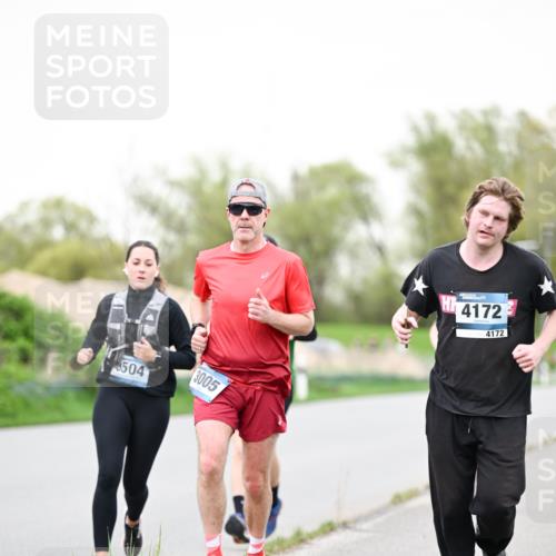 07.04.2024 - 43. Internationalen Wilhelmsburger Insellauf Dr. Thomas Lammeyer http://msf.ph/oto/6039593 07.04.2024 10:32:15 Laufen 3005, 504, 4172, 4172 meine-sportfotos.de
