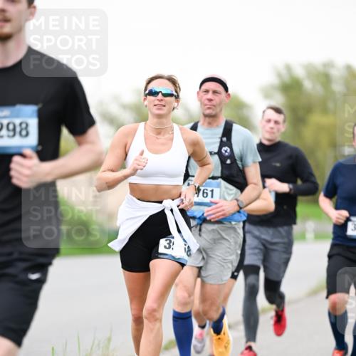 07.04.2024 - 43. Internationalen Wilhelmsburger Insellauf Dr. Thomas Lammeyer http://msf.ph/oto/6039646 07.04.2024 10:32:27 Laufen 298, 3, 18, 61, 3 meine-sportfotos.de