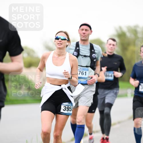 07.04.2024 - 43. Internationalen Wilhelmsburger Insellauf Dr. Thomas Lammeyer http://msf.ph/oto/6039648 07.04.2024 10:32:28 Laufen 3958, 761 meine-sportfotos.de