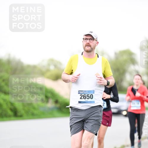 07.04.2024 - 43. Internationalen Wilhelmsburger Insellauf Dr. Thomas Lammeyer http://msf.ph/oto/6039668 07.04.2024 10:32:34 Laufen 2650, 18 meine-sportfotos.de