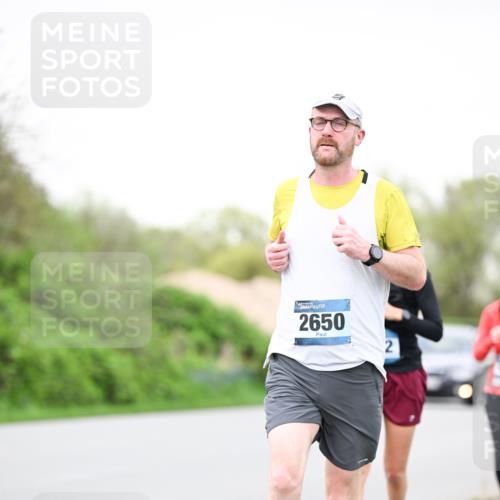 07.04.2024 - 43. Internationalen Wilhelmsburger Insellauf Dr. Thomas Lammeyer http://msf.ph/oto/6039669 07.04.2024 10:32:34 Laufen 2650, 2 meine-sportfotos.de