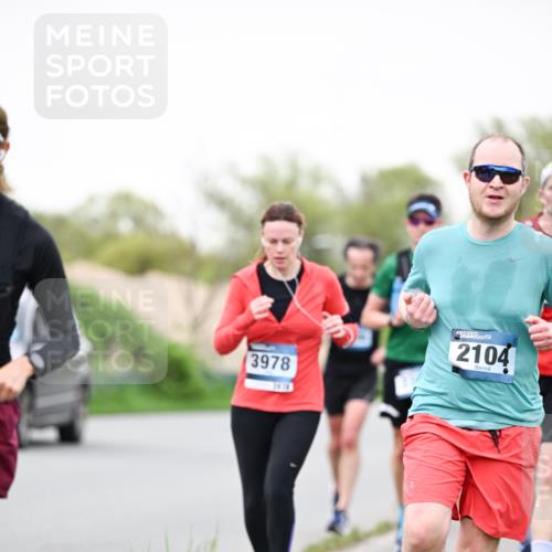 07.04.2024 - 43. Internationalen Wilhelmsburger Insellauf Dr. Thomas Lammeyer http://msf.ph/oto/6039678 07.04.2024 10:32:36 Laufen 3978, 2104 meine-sportfotos.de