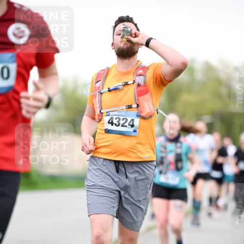 07.04.2024 - 43. Internationalen Wilhelmsburger Insellauf Dr. Thomas Lammeyer http://msf.ph/oto/6039693 07.04.2024 10:32:39 Laufen 0, 4324 meine-sportfotos.de