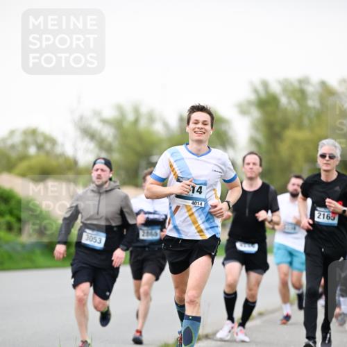 07.04.2024 - 43. Internationalen Wilhelmsburger Insellauf Dr. Thomas Lammeyer http://msf.ph/oto/6039718 07.04.2024 10:32:43 Laufen 3053, 14, 4014, 2165 meine-sportfotos.de