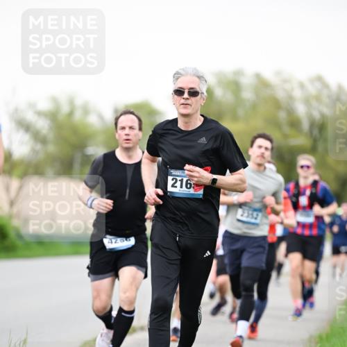 07.04.2024 - 43. Internationalen Wilhelmsburger Insellauf Dr. Thomas Lammeyer http://msf.ph/oto/6039729 07.04.2024 10:32:45 Laufen 4256, 216, 2352 meine-sportfotos.de