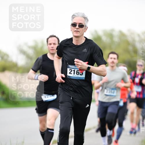07.04.2024 - 43. Internationalen Wilhelmsburger Insellauf Dr. Thomas Lammeyer http://msf.ph/oto/6039733 07.04.2024 10:32:46 Laufen 2165 meine-sportfotos.de