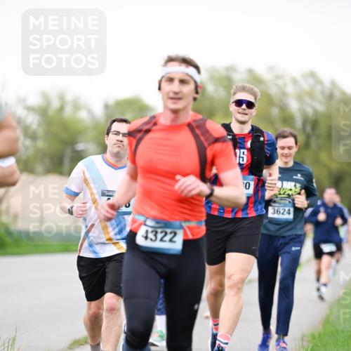 07.04.2024 - 43. Internationalen Wilhelmsburger Insellauf Dr. Thomas Lammeyer http://msf.ph/oto/6039746 07.04.2024 10:32:49 Laufen 4322, 15, 0, 3624 meine-sportfotos.de