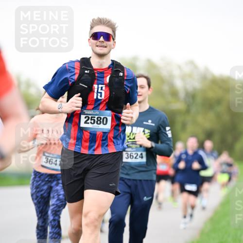 07.04.2024 - 43. Internationalen Wilhelmsburger Insellauf Dr. Thomas Lammeyer http://msf.ph/oto/6039756 07.04.2024 10:32:51 Laufen 364, 15, 2580, 3624 meine-sportfotos.de