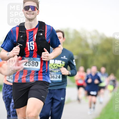 07.04.2024 - 43. Internationalen Wilhelmsburger Insellauf Dr. Thomas Lammeyer http://msf.ph/oto/6039761 07.04.2024 10:32:51 Laufen 36, 15, 2580, 3624 meine-sportfotos.de