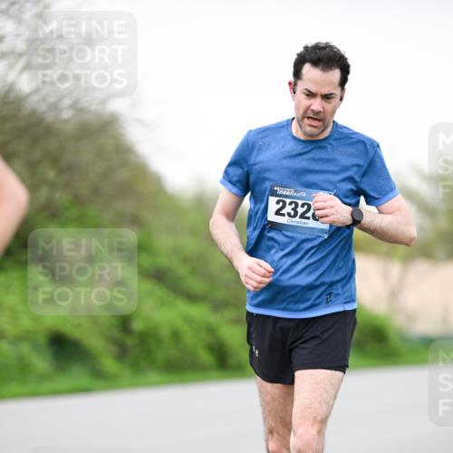 07.04.2024 - 43. Internationalen Wilhelmsburger Insellauf Dr. Thomas Lammeyer http://msf.ph/oto/6039774 07.04.2024 10:32:56 Laufen 232 meine-sportfotos.de