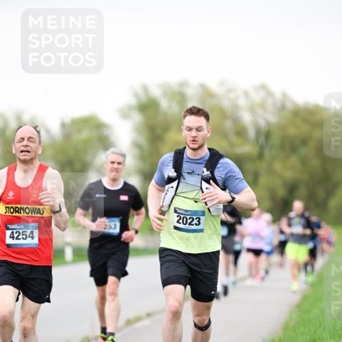 07.04.2024 - 43. Internationalen Wilhelmsburger Insellauf Dr. Thomas Lammeyer http://msf.ph/oto/6039789 07.04.2024 10:32:59 Laufen 2023, 4254 meine-sportfotos.de