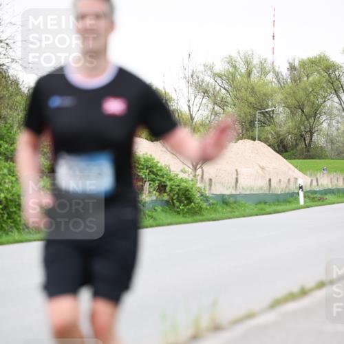 07.04.2024 - 43. Internationalen Wilhelmsburger Insellauf Dr. Thomas Lammeyer http://msf.ph/oto/6039799 07.04.2024 10:33:02 Laufen  meine-sportfotos.de