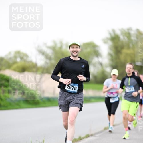07.04.2024 - 43. Internationalen Wilhelmsburger Insellauf Dr. Thomas Lammeyer http://msf.ph/oto/6039806 07.04.2024 10:33:05 Laufen 2976, 2617 meine-sportfotos.de