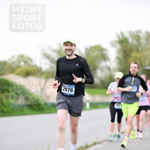 07.04.2024 - 43. Internationalen Wilhelmsburger Insellauf Dr. Thomas Lammeyer http://msf.ph/oto/6039808 07.04.2024 10:33:06 Laufen 2976 meine-sportfotos.de