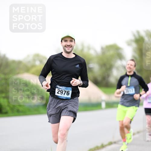07.04.2024 - 43. Internationalen Wilhelmsburger Insellauf Dr. Thomas Lammeyer http://msf.ph/oto/6039812 07.04.2024 10:33:06 Laufen 2976, 3617 meine-sportfotos.de