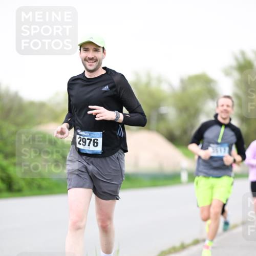 07.04.2024 - 43. Internationalen Wilhelmsburger Insellauf Dr. Thomas Lammeyer http://msf.ph/oto/6039814 07.04.2024 10:33:06 Laufen 2976, 3617 meine-sportfotos.de
