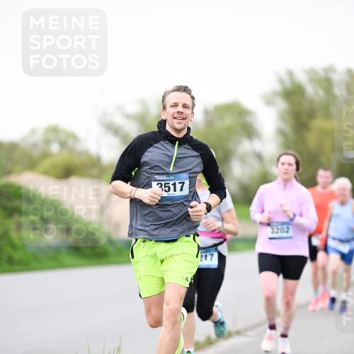 07.04.2024 - 43. Internationalen Wilhelmsburger Insellauf Dr. Thomas Lammeyer http://msf.ph/oto/6039821 07.04.2024 10:33:08 Laufen 3517 meine-sportfotos.de