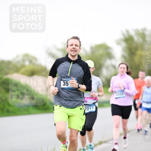 07.04.2024 - 43. Internationalen Wilhelmsburger Insellauf Dr. Thomas Lammeyer http://msf.ph/oto/6039822 07.04.2024 10:33:08 Laufen 35, 2217 meine-sportfotos.de