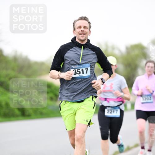 07.04.2024 - 43. Internationalen Wilhelmsburger Insellauf Dr. Thomas Lammeyer http://msf.ph/oto/6039826 07.04.2024 10:33:08 Laufen 3517, 2217 meine-sportfotos.de