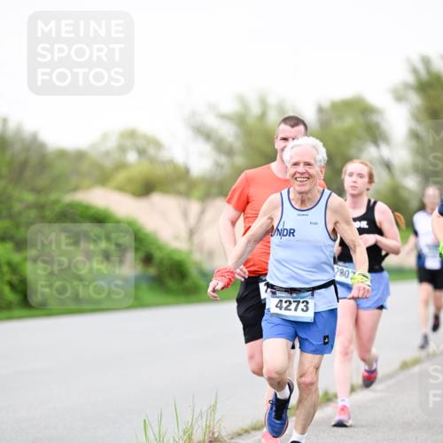07.04.2024 - 43. Internationalen Wilhelmsburger Insellauf Dr. Thomas Lammeyer http://msf.ph/oto/6039845 07.04.2024 10:33:12 Laufen 4273, 2802 meine-sportfotos.de