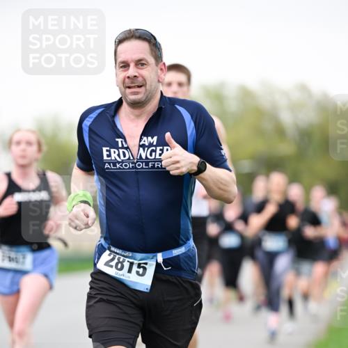 07.04.2024 - 43. Internationalen Wilhelmsburger Insellauf Dr. Thomas Lammeyer http://msf.ph/oto/6039853 07.04.2024 10:33:14 Laufen 2815 meine-sportfotos.de
