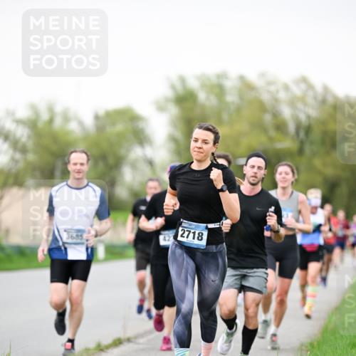07.04.2024 - 43. Internationalen Wilhelmsburger Insellauf Dr. Thomas Lammeyer http://msf.ph/oto/6039865 07.04.2024 10:33:17 Laufen 3685, 42, 2718 meine-sportfotos.de