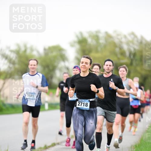 07.04.2024 - 43. Internationalen Wilhelmsburger Insellauf Dr. Thomas Lammeyer http://msf.ph/oto/6039866 07.04.2024 10:33:17 Laufen 3685, 2718 meine-sportfotos.de