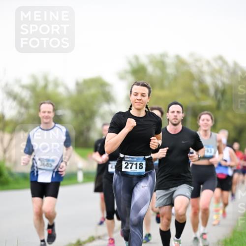 07.04.2024 - 43. Internationalen Wilhelmsburger Insellauf Dr. Thomas Lammeyer http://msf.ph/oto/6039868 07.04.2024 10:33:17 Laufen 3685, 2718 meine-sportfotos.de