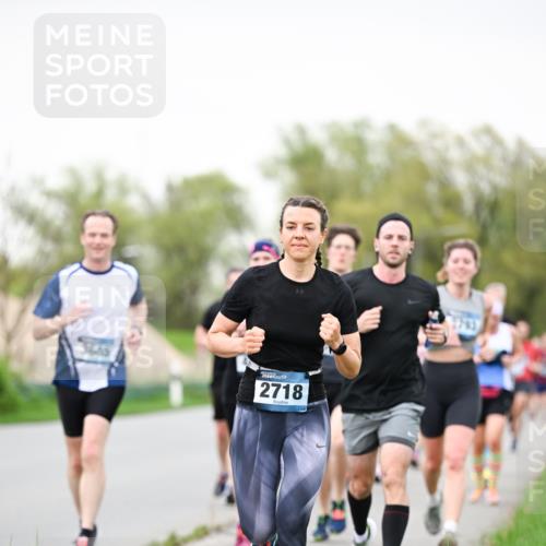 07.04.2024 - 43. Internationalen Wilhelmsburger Insellauf Dr. Thomas Lammeyer http://msf.ph/oto/6039869 07.04.2024 10:33:17 Laufen 3685, 2718 meine-sportfotos.de
