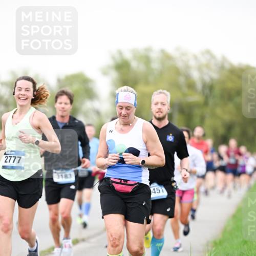 07.04.2024 - 43. Internationalen Wilhelmsburger Insellauf Dr. Thomas Lammeyer http://msf.ph/oto/6039895 07.04.2024 10:33:22 Laufen 2777, 3183, 451 meine-sportfotos.de
