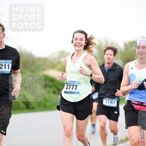 07.04.2024 - 43. Internationalen Wilhelmsburger Insellauf Dr. Thomas Lammeyer http://msf.ph/oto/6039897 07.04.2024 10:33:23 Laufen 211, 2777, 3183 meine-sportfotos.de