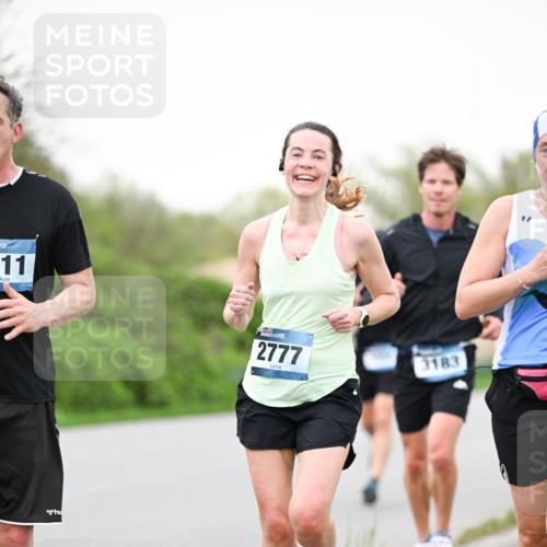 07.04.2024 - 43. Internationalen Wilhelmsburger Insellauf Dr. Thomas Lammeyer http://msf.ph/oto/6039898 07.04.2024 10:33:23 Laufen 11, 2777, 3183 meine-sportfotos.de