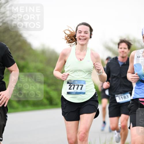 07.04.2024 - 43. Internationalen Wilhelmsburger Insellauf Dr. Thomas Lammeyer http://msf.ph/oto/6039900 07.04.2024 10:33:23 Laufen 2777, 1183 meine-sportfotos.de