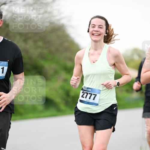 07.04.2024 - 43. Internationalen Wilhelmsburger Insellauf Dr. Thomas Lammeyer http://msf.ph/oto/6039903 07.04.2024 10:33:24 Laufen 1, 2777 meine-sportfotos.de