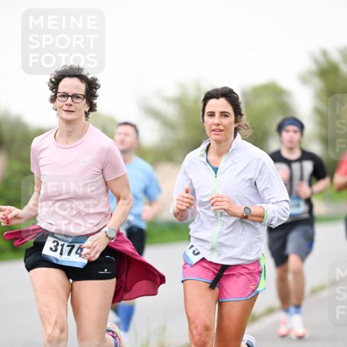 07.04.2024 - 43. Internationalen Wilhelmsburger Insellauf Dr. Thomas Lammeyer http://msf.ph/oto/6039911 07.04.2024 10:33:26 Laufen 3174 meine-sportfotos.de