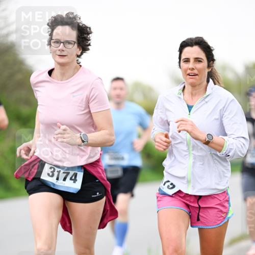 07.04.2024 - 43. Internationalen Wilhelmsburger Insellauf Dr. Thomas Lammeyer http://msf.ph/oto/6039915 07.04.2024 10:33:27 Laufen 3174 meine-sportfotos.de