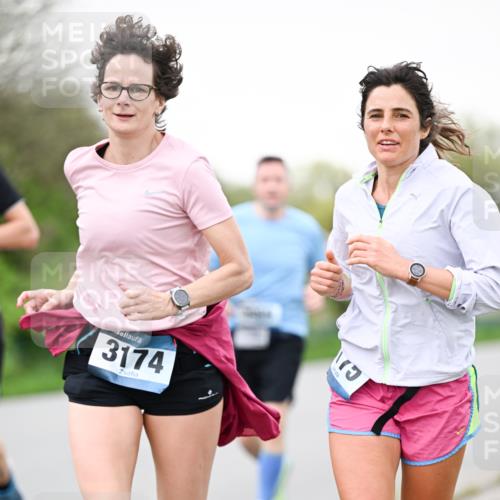 07.04.2024 - 43. Internationalen Wilhelmsburger Insellauf Dr. Thomas Lammeyer http://msf.ph/oto/6039916 07.04.2024 10:33:27 Laufen 3174 meine-sportfotos.de
