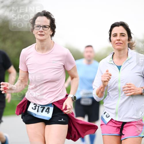 07.04.2024 - 43. Internationalen Wilhelmsburger Insellauf Dr. Thomas Lammeyer http://msf.ph/oto/6039917 07.04.2024 10:33:27 Laufen 3174 meine-sportfotos.de