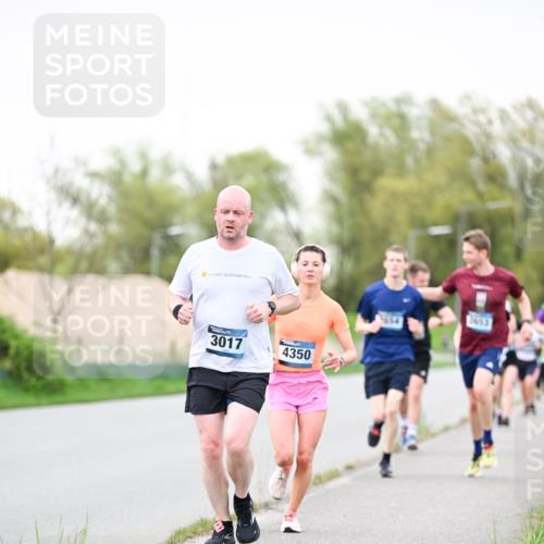 07.04.2024 - 43. Internationalen Wilhelmsburger Insellauf Dr. Thomas Lammeyer http://msf.ph/oto/6039929 07.04.2024 10:33:31 Laufen 3017, 4350, 3653 meine-sportfotos.de
