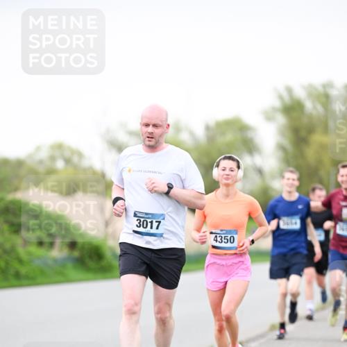 07.04.2024 - 43. Internationalen Wilhelmsburger Insellauf Dr. Thomas Lammeyer http://msf.ph/oto/6039938 07.04.2024 10:33:32 Laufen 3017, 4350 meine-sportfotos.de