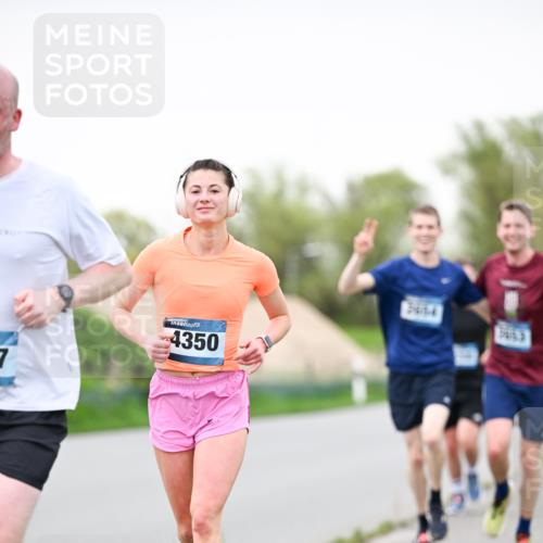 07.04.2024 - 43. Internationalen Wilhelmsburger Insellauf Dr. Thomas Lammeyer http://msf.ph/oto/6039946 07.04.2024 10:33:34 Laufen 4350 meine-sportfotos.de