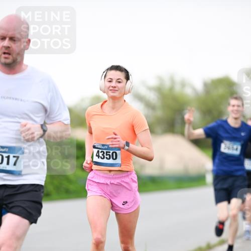 07.04.2024 - 43. Internationalen Wilhelmsburger Insellauf Dr. Thomas Lammeyer http://msf.ph/oto/6039948 07.04.2024 10:33:34 Laufen 017, 4350 meine-sportfotos.de